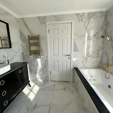 White House Villa Foca